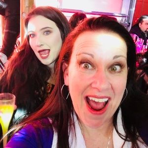 Meet your Posher, Joelle